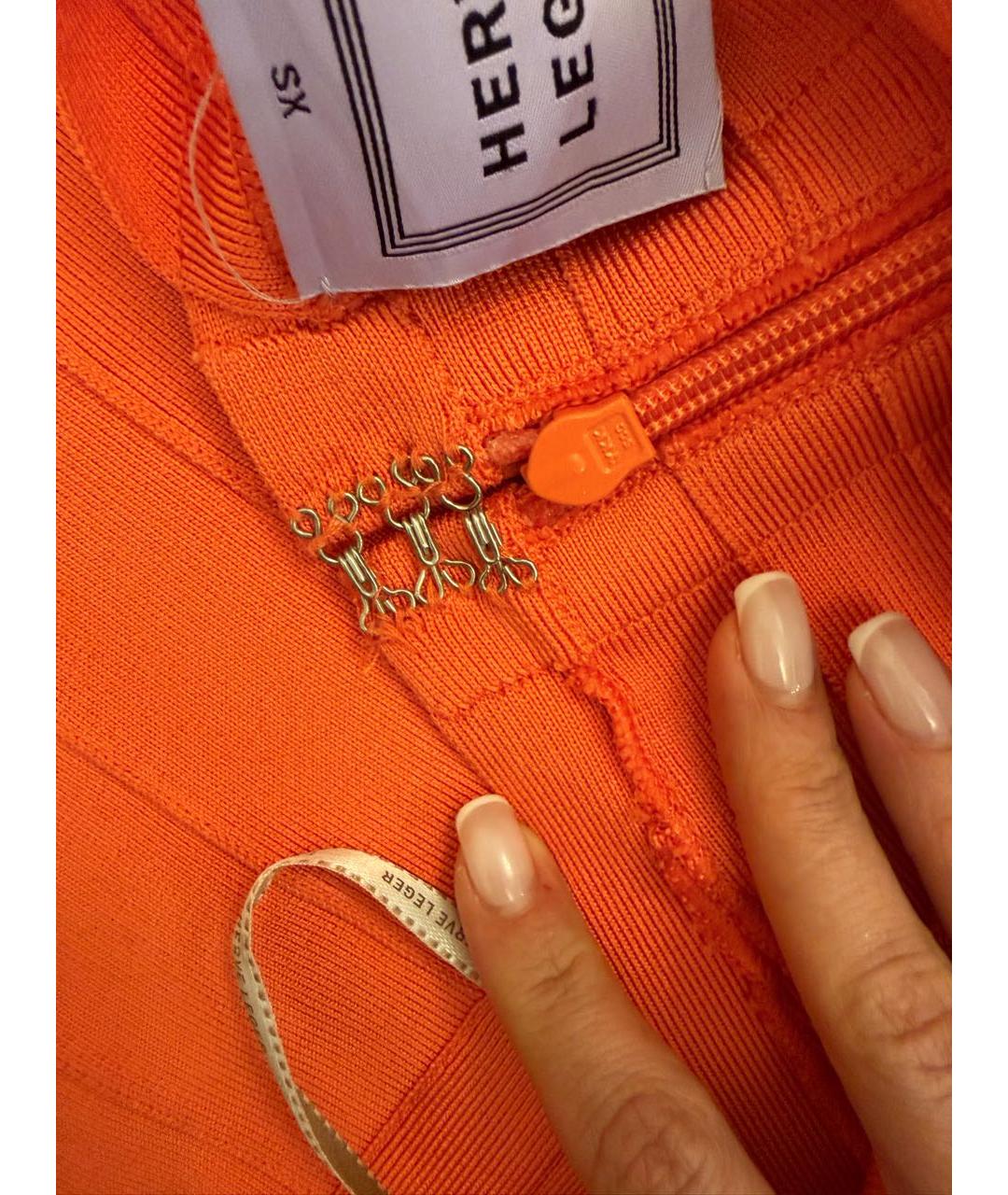 HERVE LEGER Коралловое вискозное коктейльное платье, фото 4