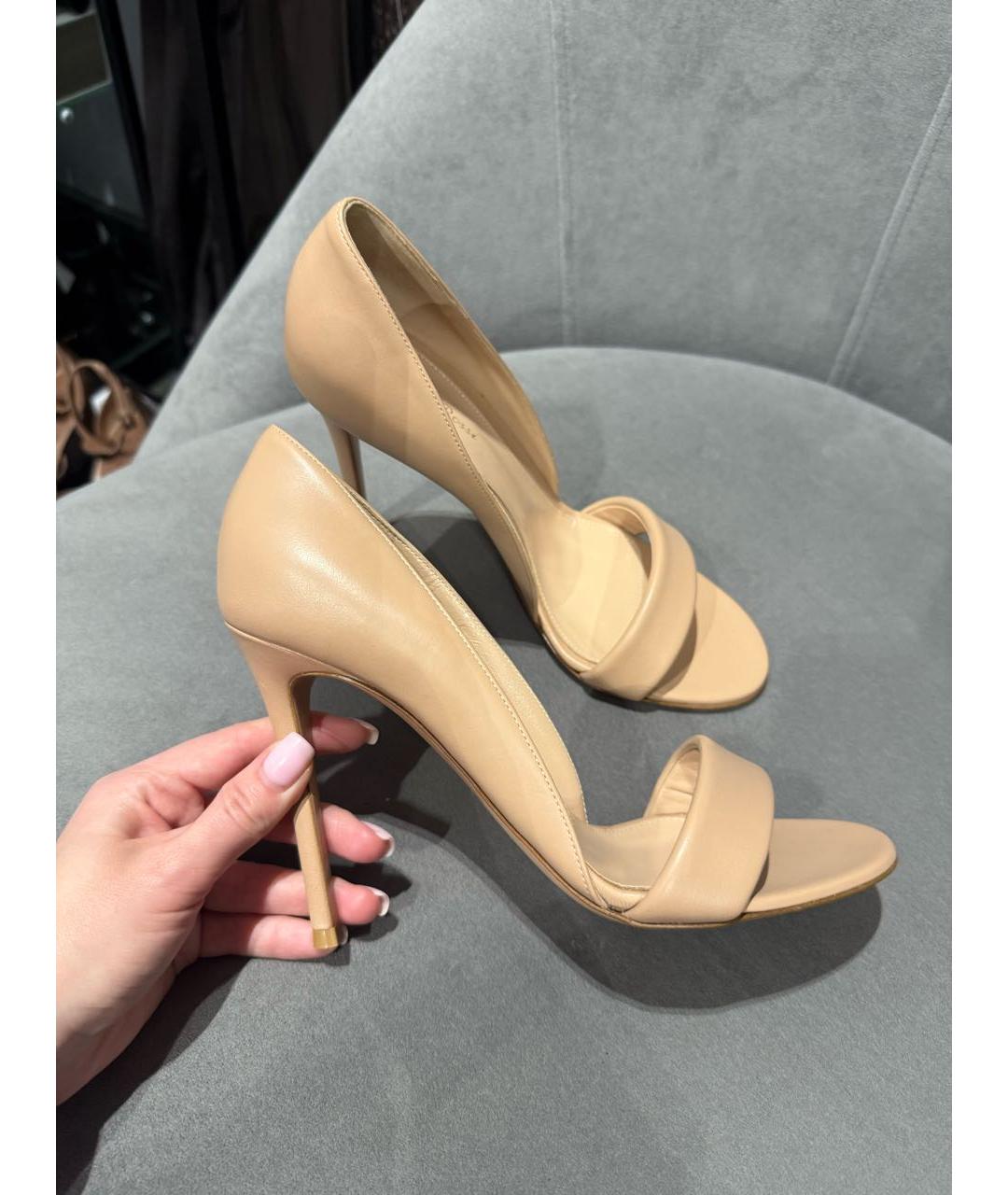 GIANVITO ROSSI Бежевые кожаные босоножки, фото 6