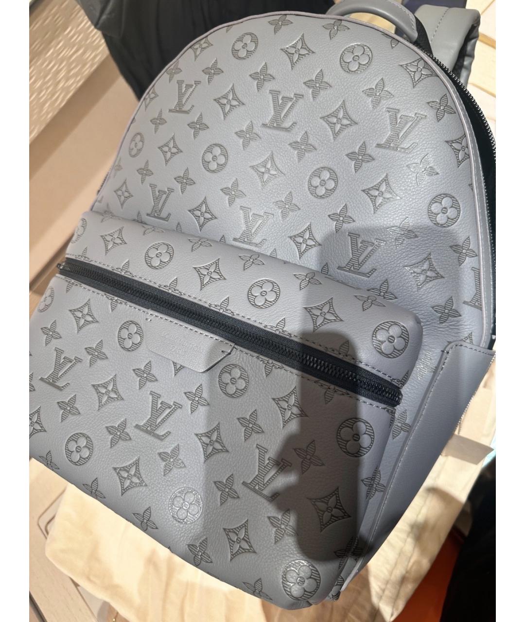 LOUIS VUITTON Серый рюкзак из искусственной кожи, фото 3