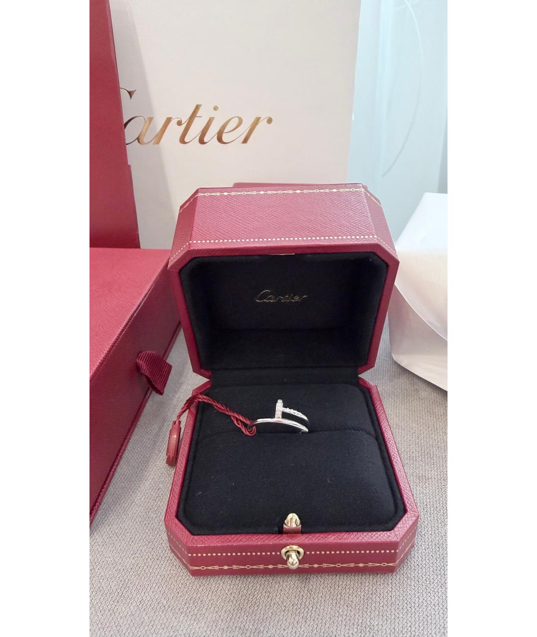 CARTIER Белое кольцо из белого золота, фото 2