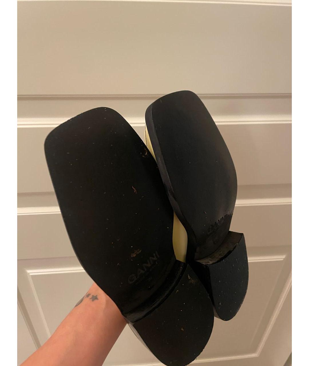 GANNI Желтые кожаные мюли, фото 4