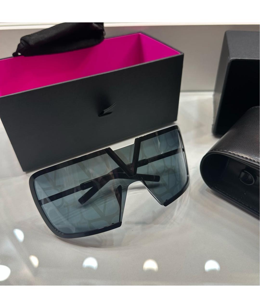 VALENTINO Черные солнцезащитные очки, фото 3