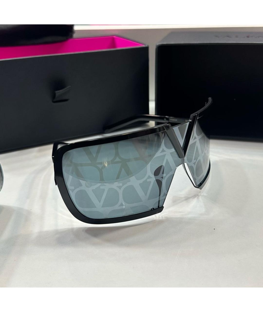VALENTINO Черные солнцезащитные очки, фото 6