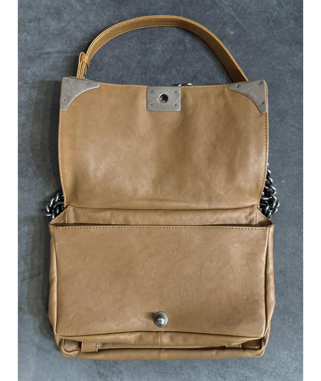 CHANEL Коричневая кожаная сумка через плечо, фото 2