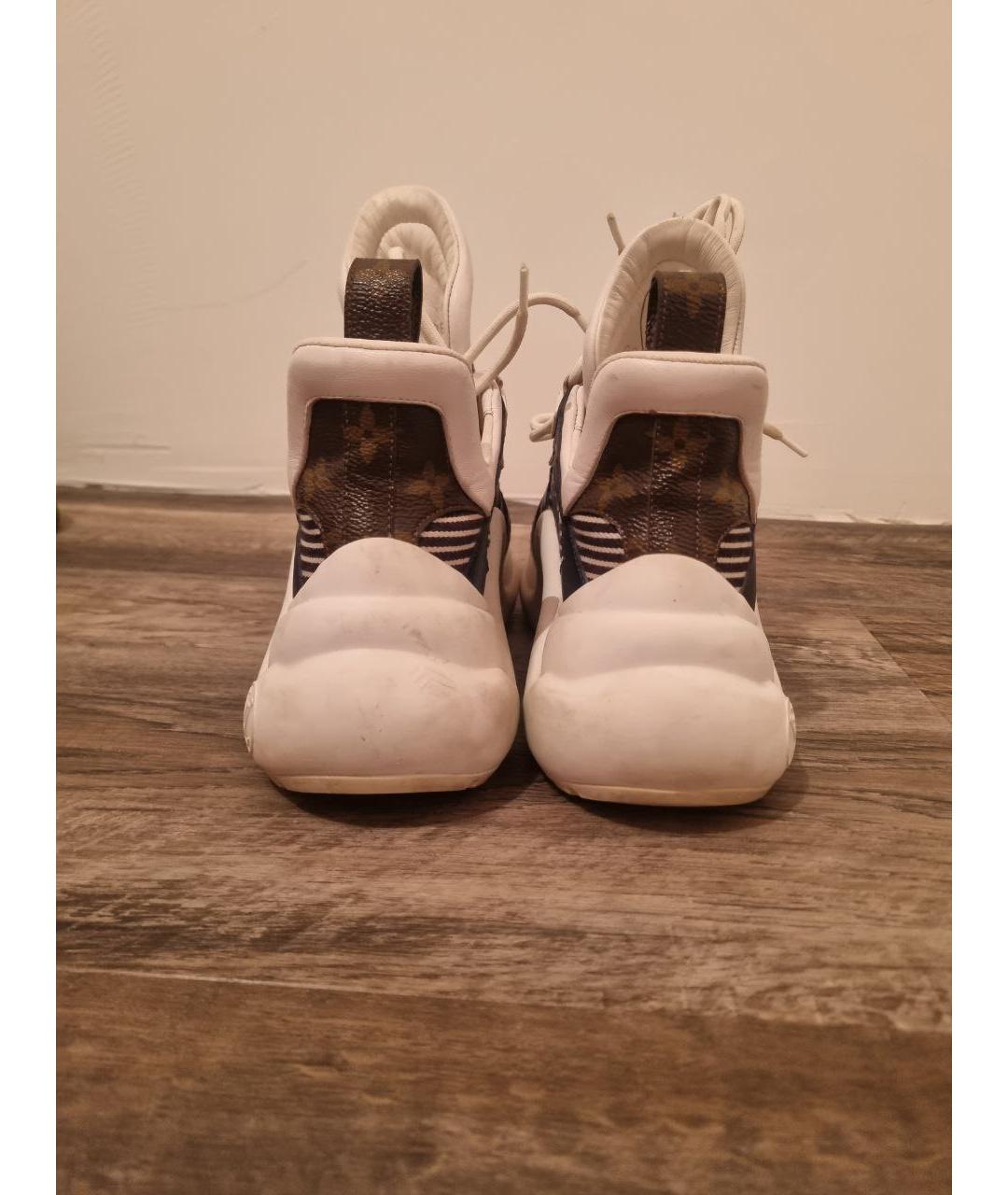 LOUIS VUITTON Белые кожаные кроссовки, фото 4