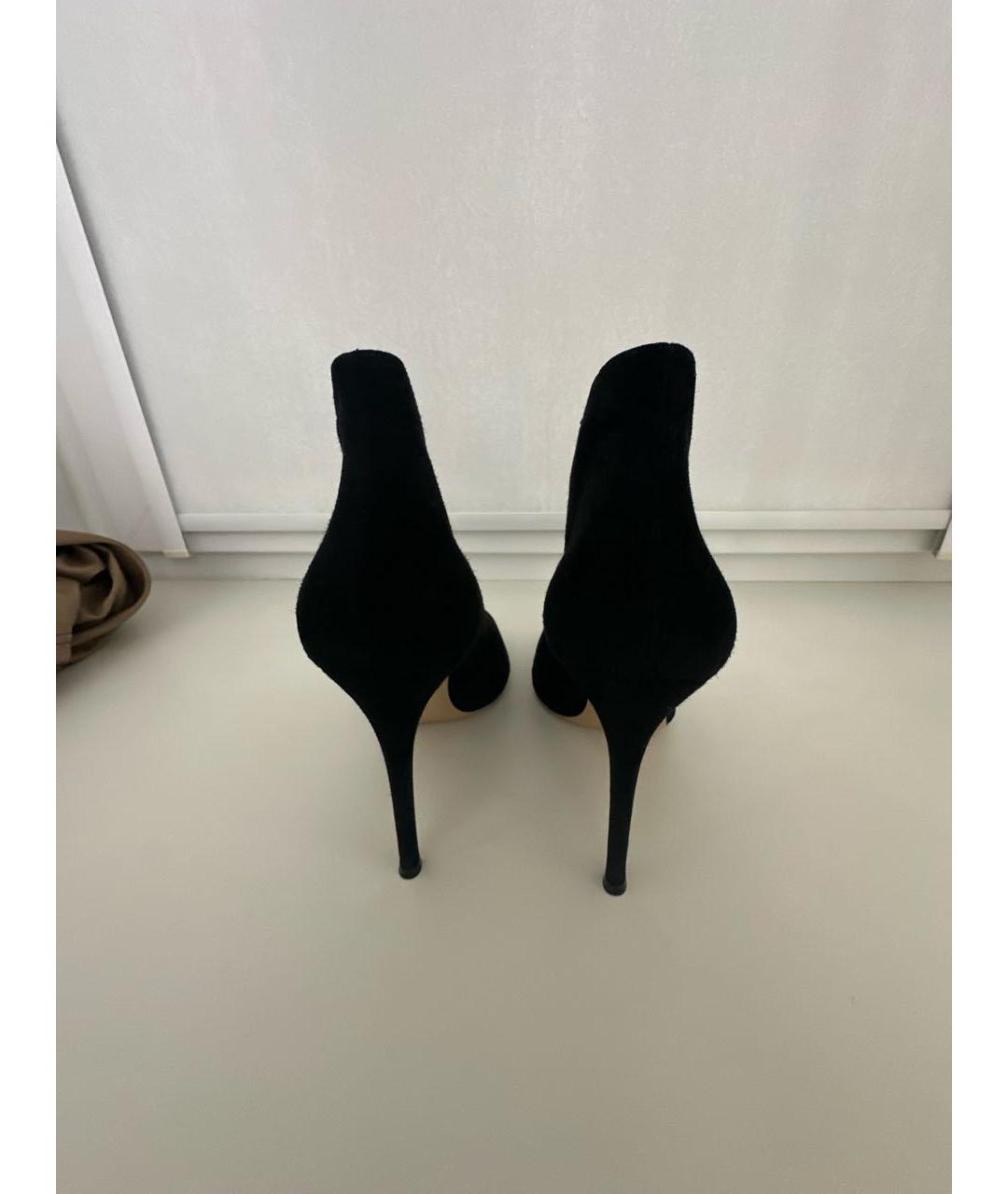 GIANVITO ROSSI Черные замшевые ботильоны, фото 4