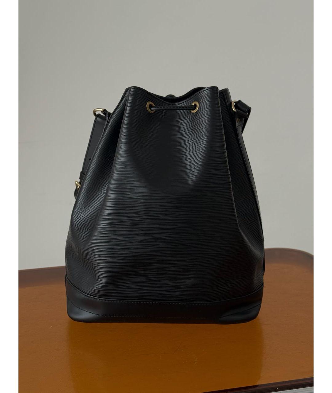 LOUIS VUITTON Черная кожаная сумка через плечо, фото 3