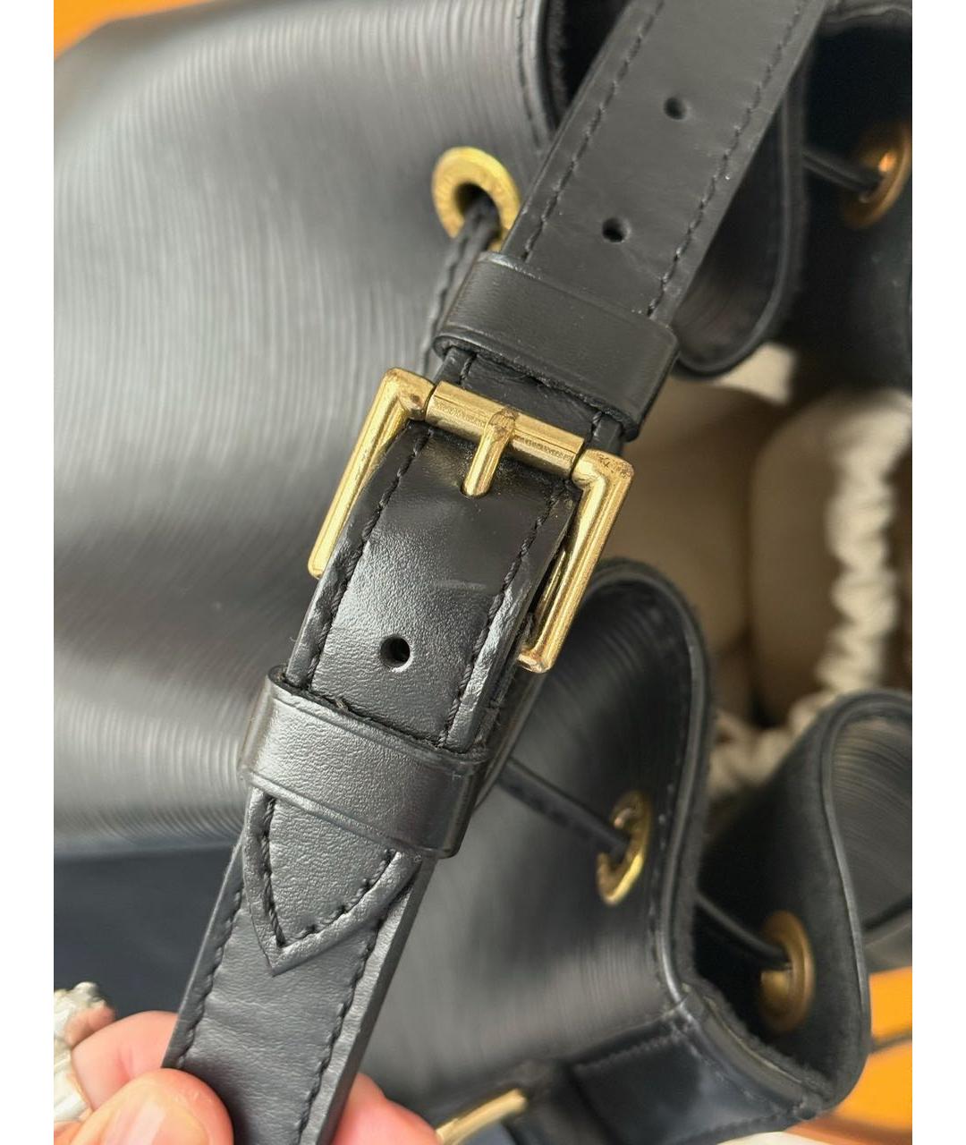 LOUIS VUITTON Черная кожаная сумка через плечо, фото 8