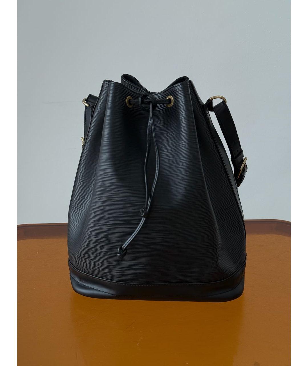 LOUIS VUITTON Черная кожаная сумка через плечо, фото 9