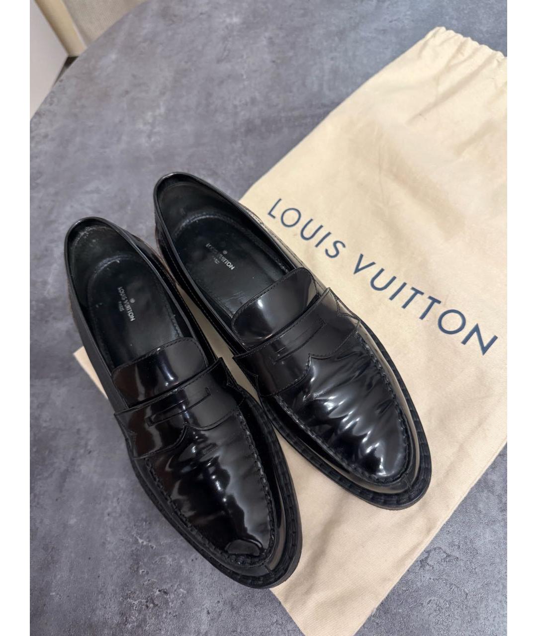 LOUIS VUITTON Черные лоферы из лакированной кожи, фото 2