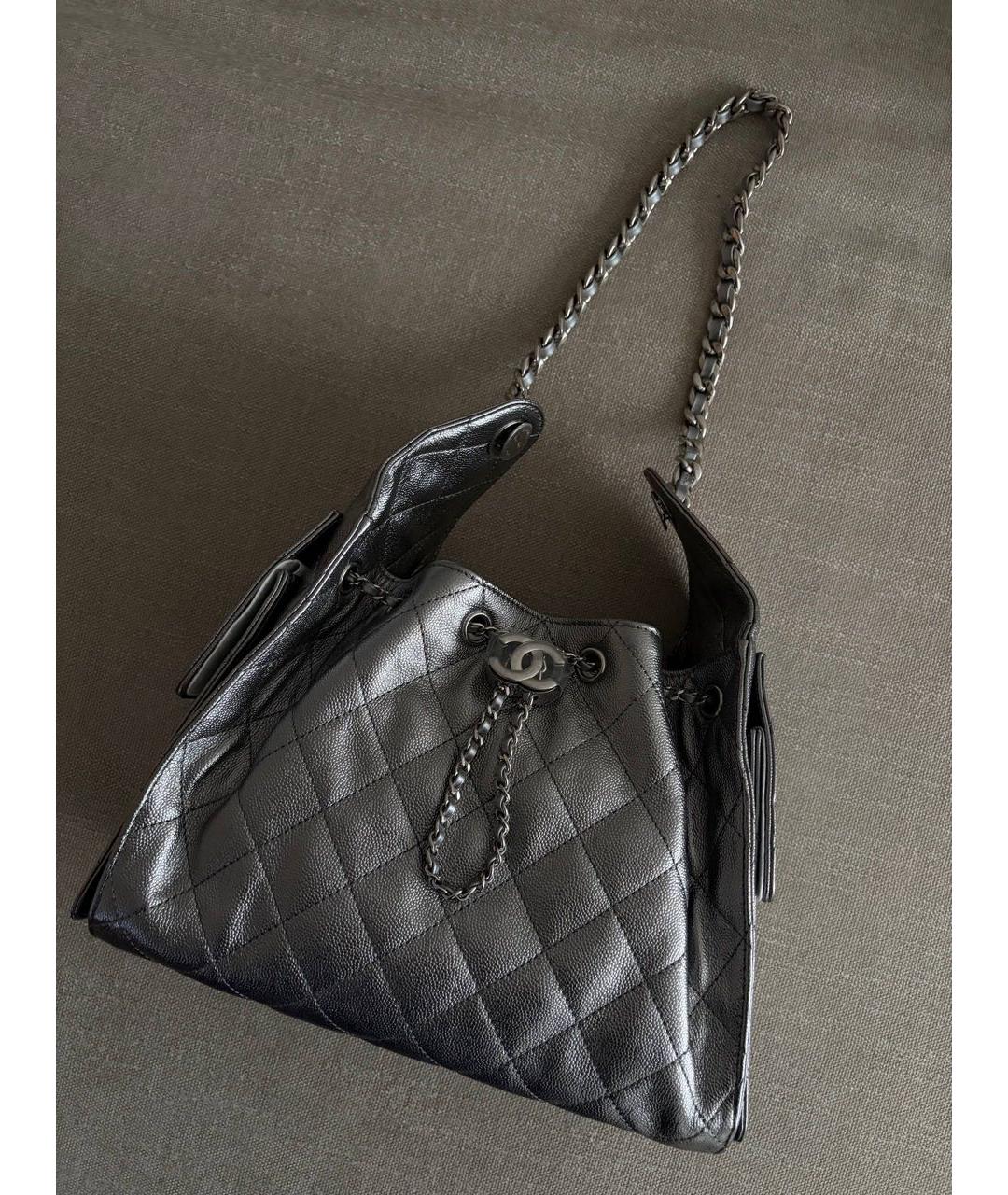 CHANEL Серебряная кожаная сумка тоут, фото 2