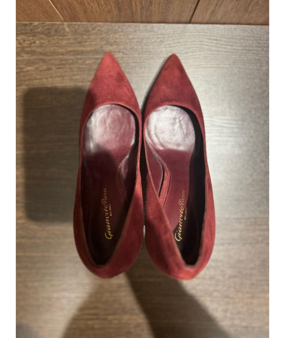 GIANVITO ROSSI Бордовые замшевые туфли, фото 3