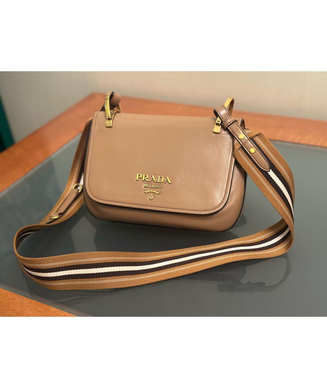 PRADA Бежевая кожаная сумка через плечо, фото 3