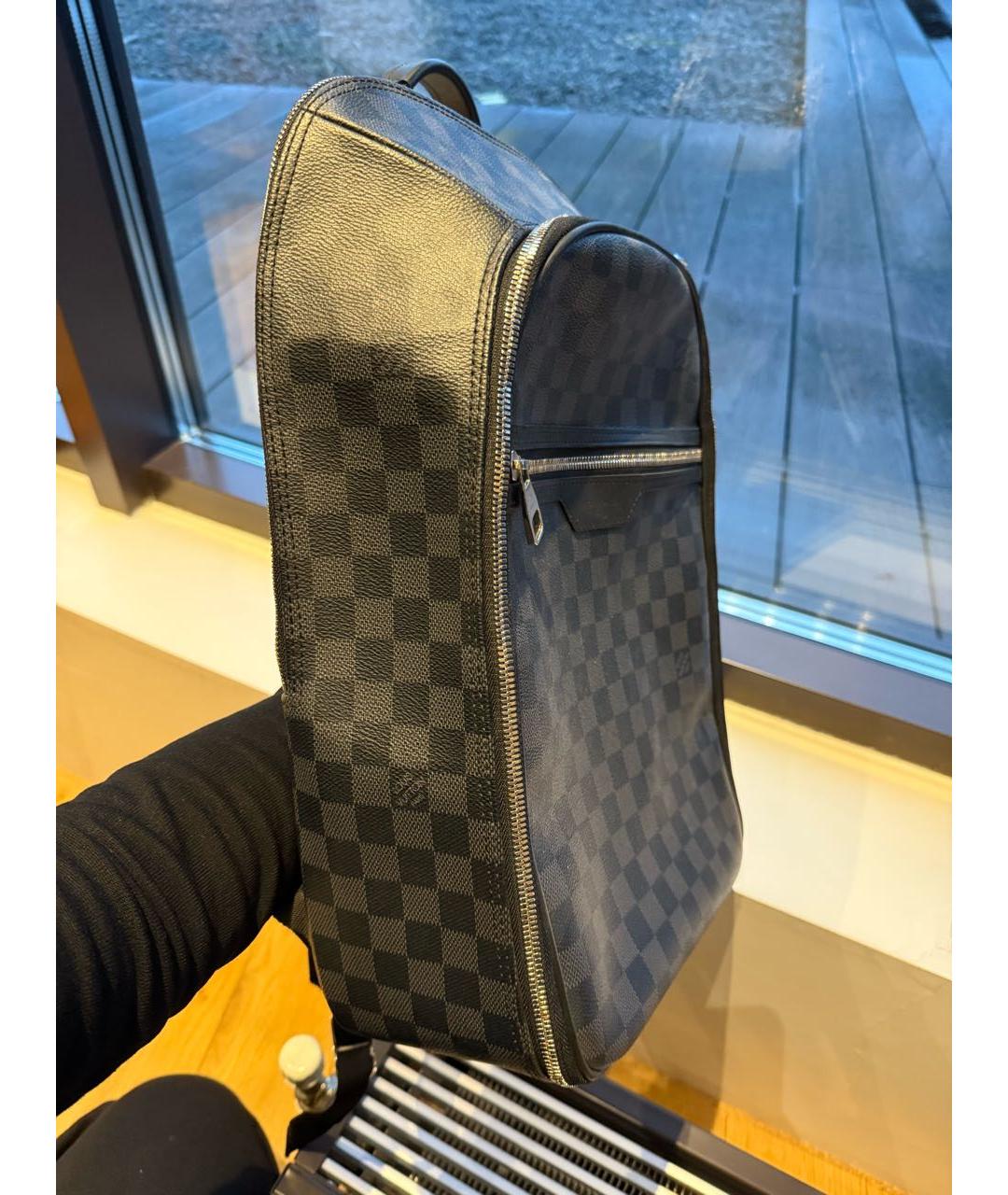 LOUIS VUITTON Антрацитовый кожаный рюкзак, фото 2