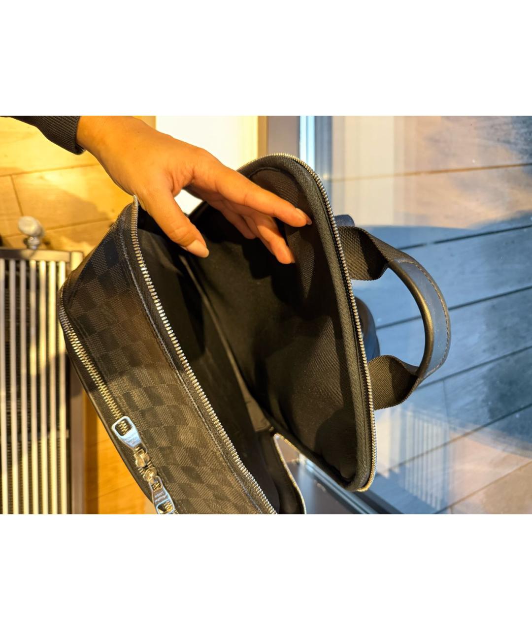 LOUIS VUITTON Антрацитовый кожаный рюкзак, фото 4