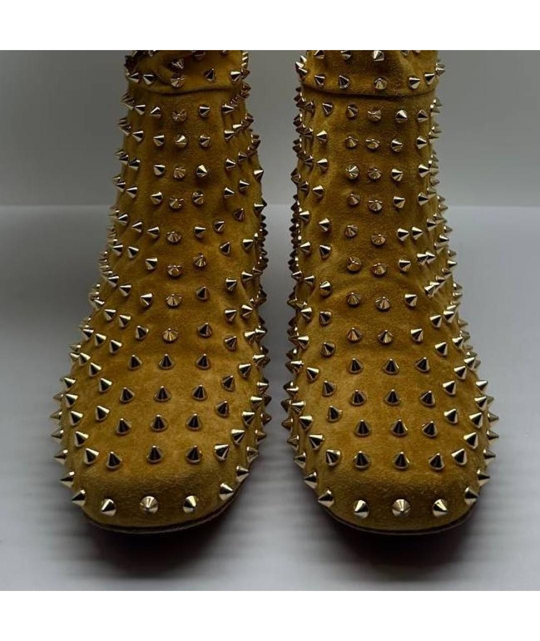 CHRISTIAN LOUBOUTIN Горчичные замшевые сапоги, фото 3