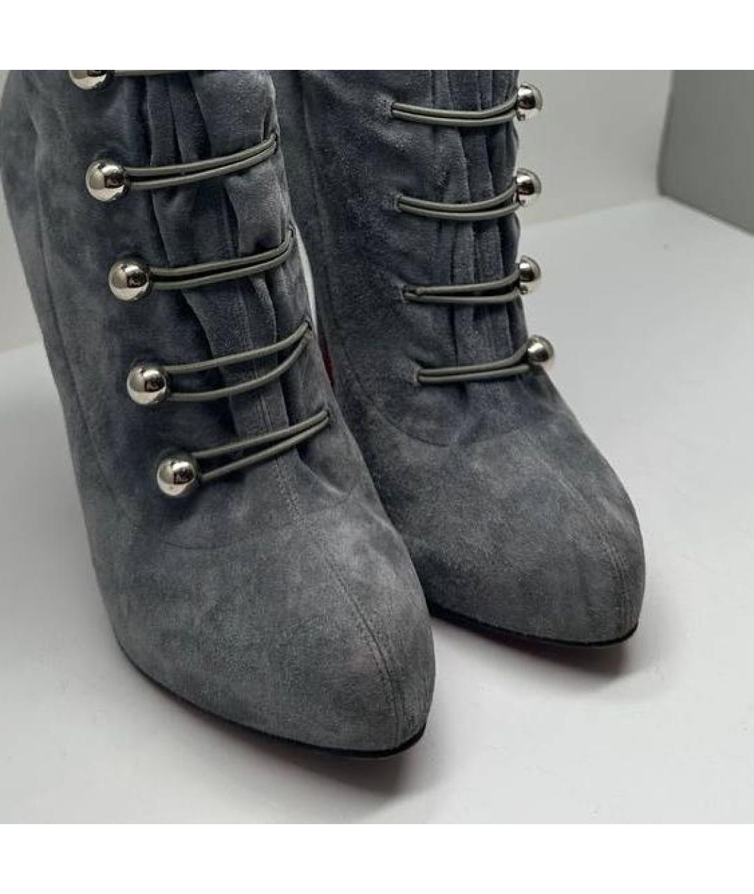 CHRISTIAN LOUBOUTIN Серые замшевые сапоги, фото 3