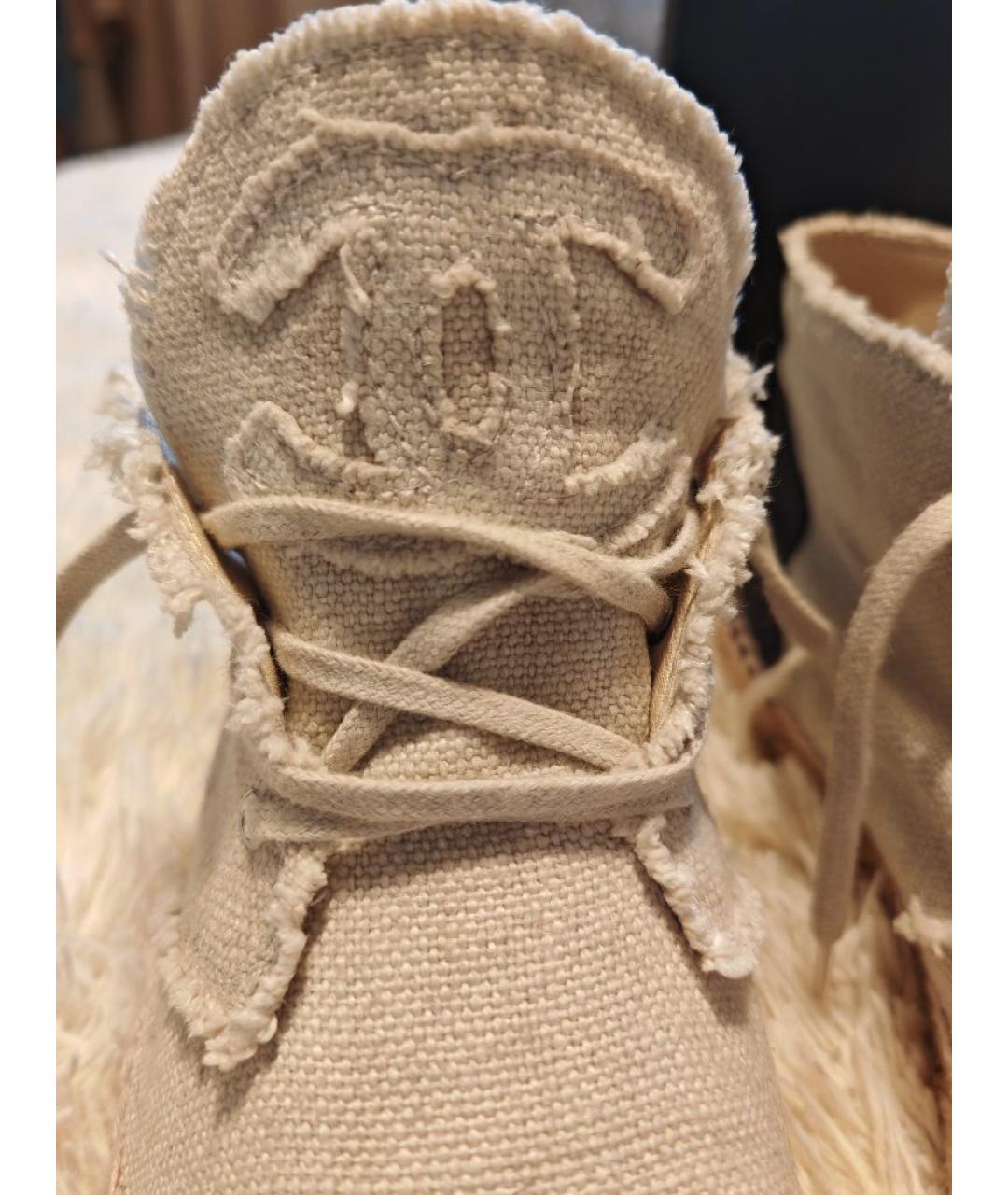 CHANEL Бежевые текстильные ботинки, фото 6