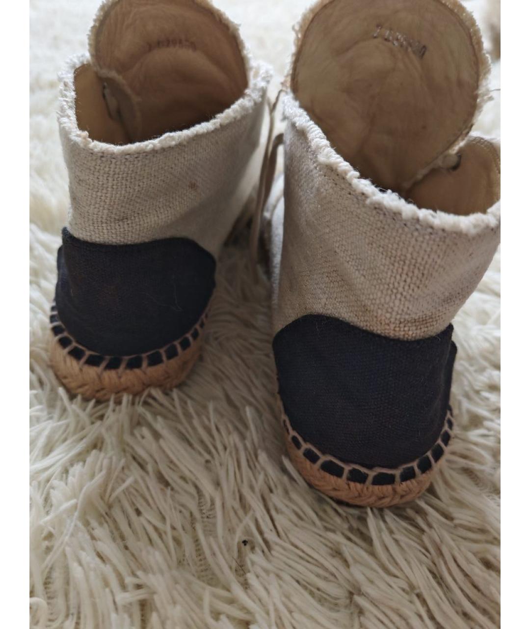 CHANEL Бежевые текстильные ботинки, фото 4