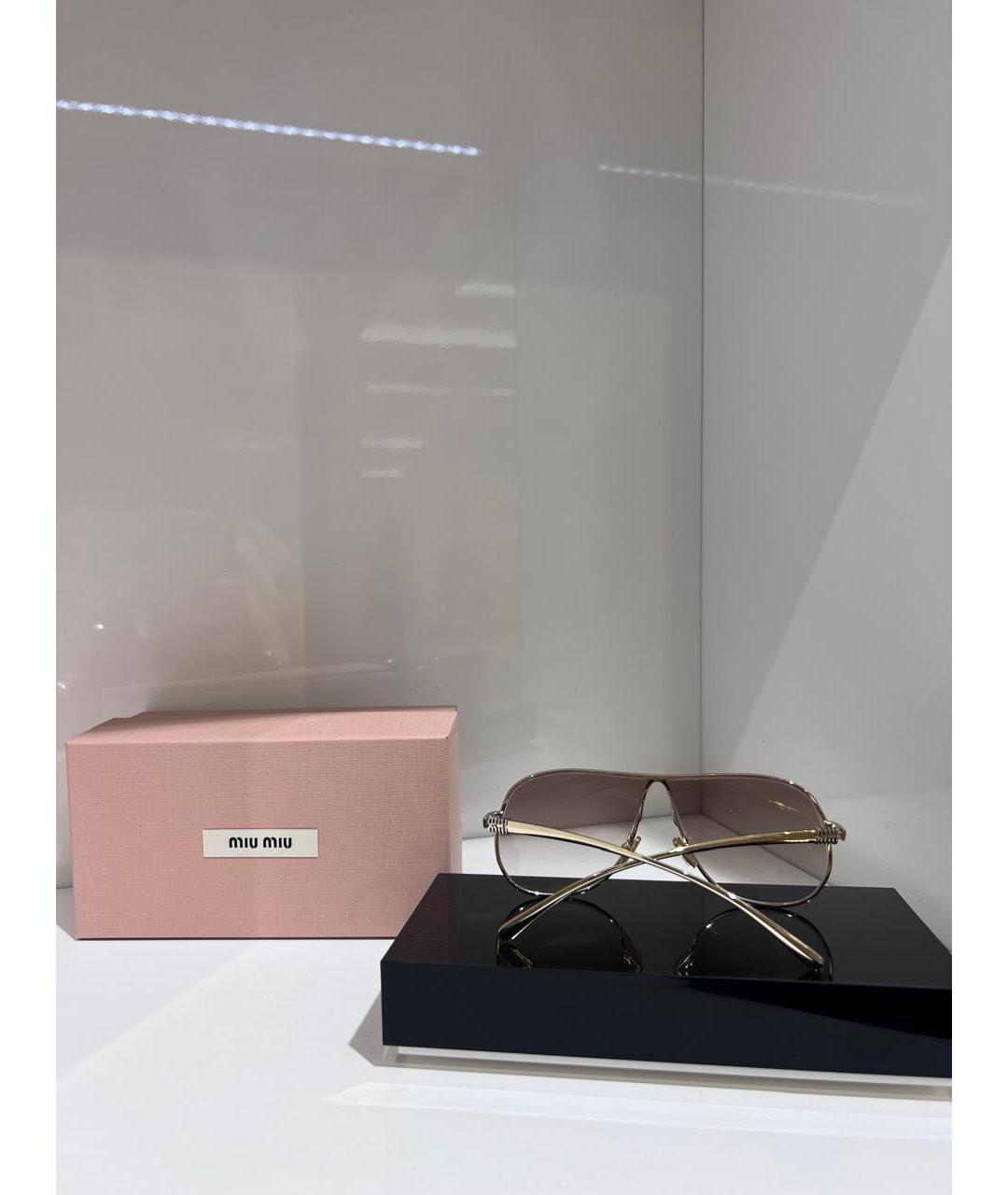 MIU MIU Золотые солнцезащитные очки, фото 3