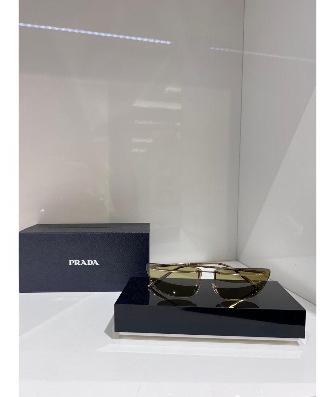 PRADA Золотые солнцезащитные очки, фото 2