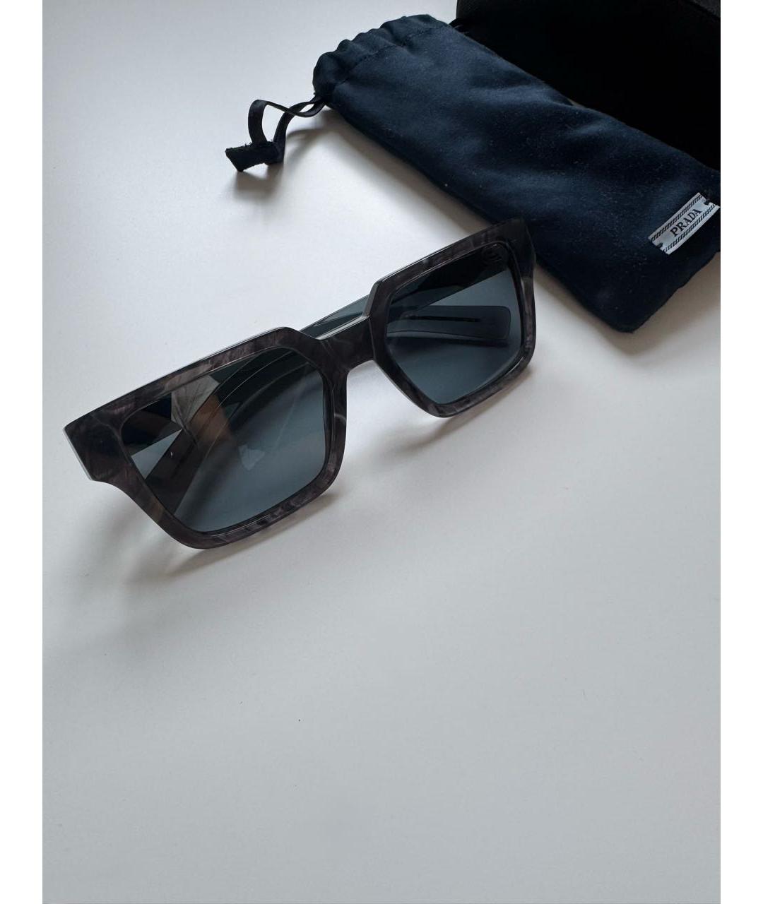 PRADA Темно-синие пластиковые солнцезащитные очки, фото 2