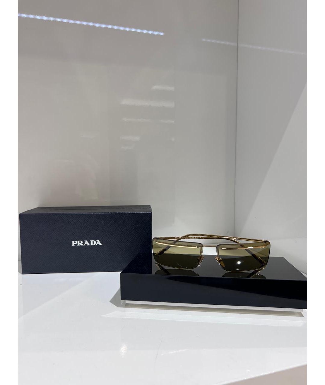 PRADA Золотые солнцезащитные очки, фото 2