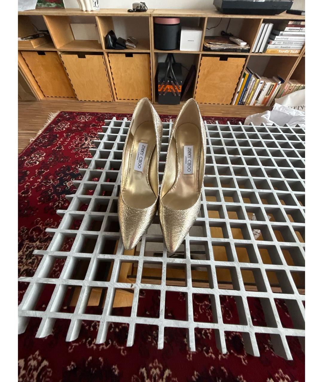 JIMMY CHOO Золотые кожаные туфли, фото 2