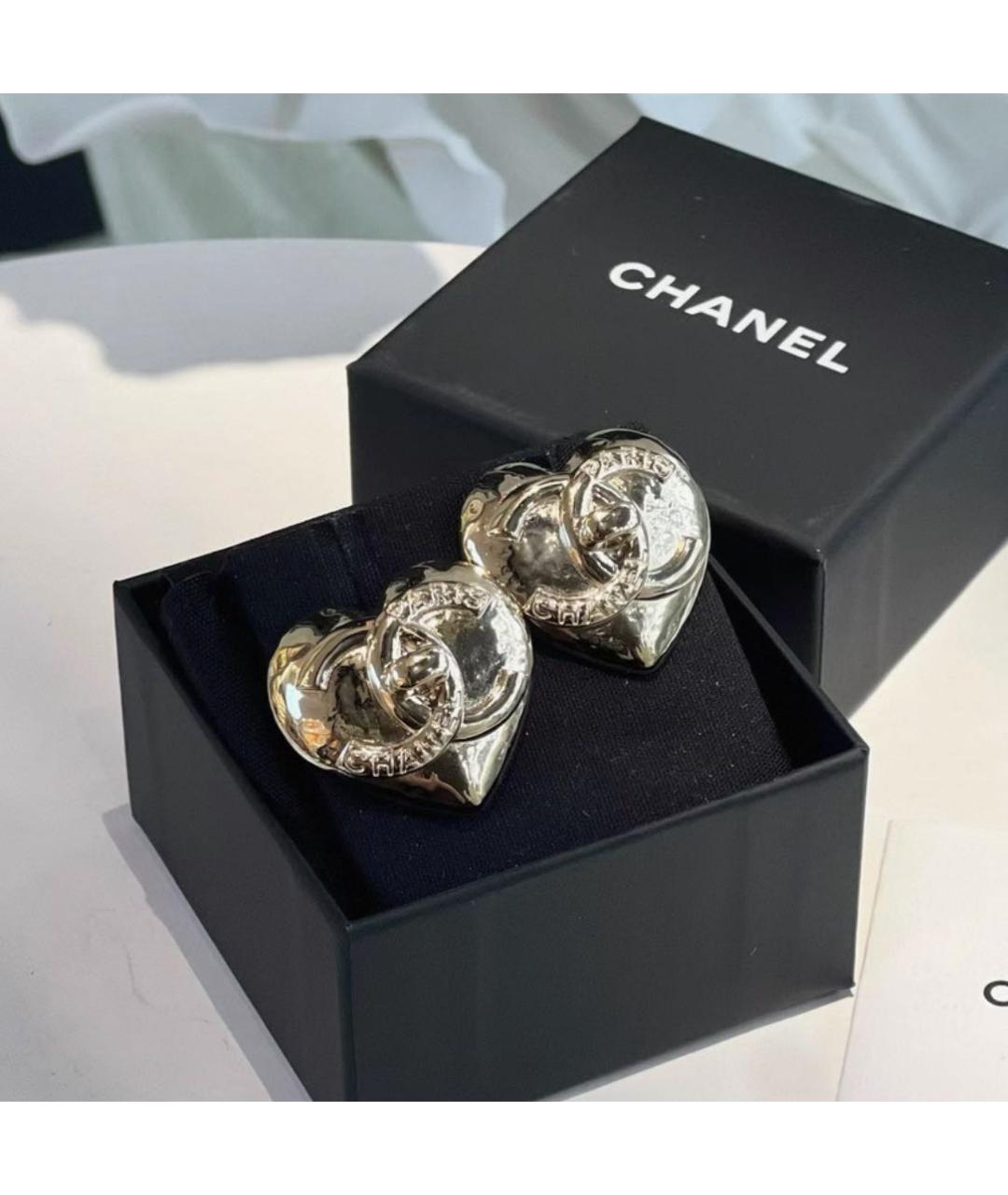 CHANEL Золотые металлические серьги, фото 3