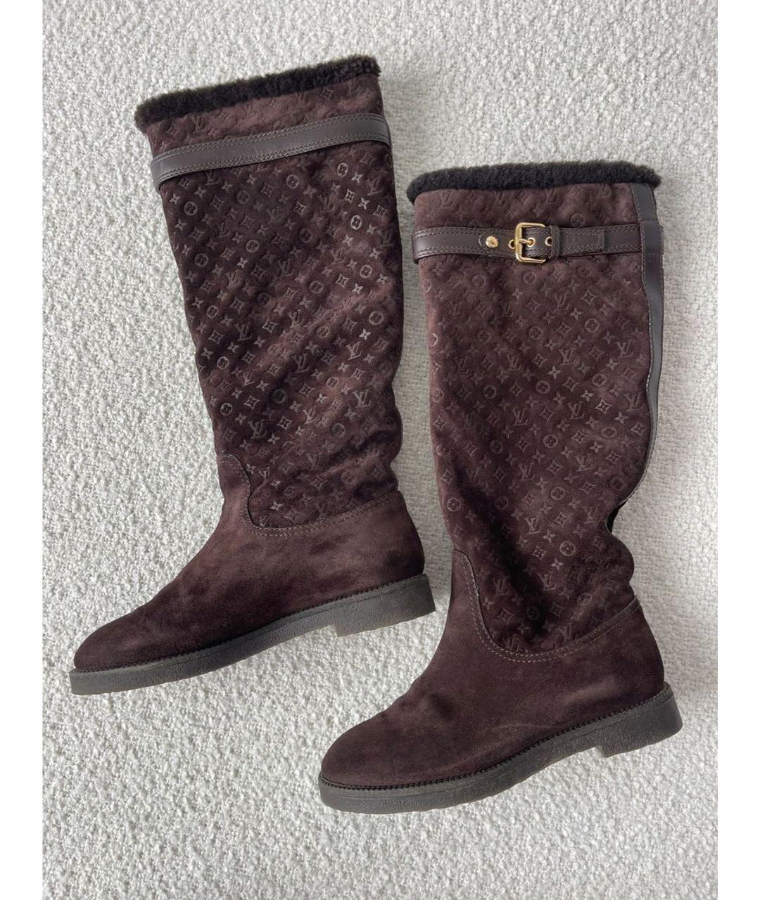 LOUIS VUITTON Коричневые замшевые сапоги, фото 3
