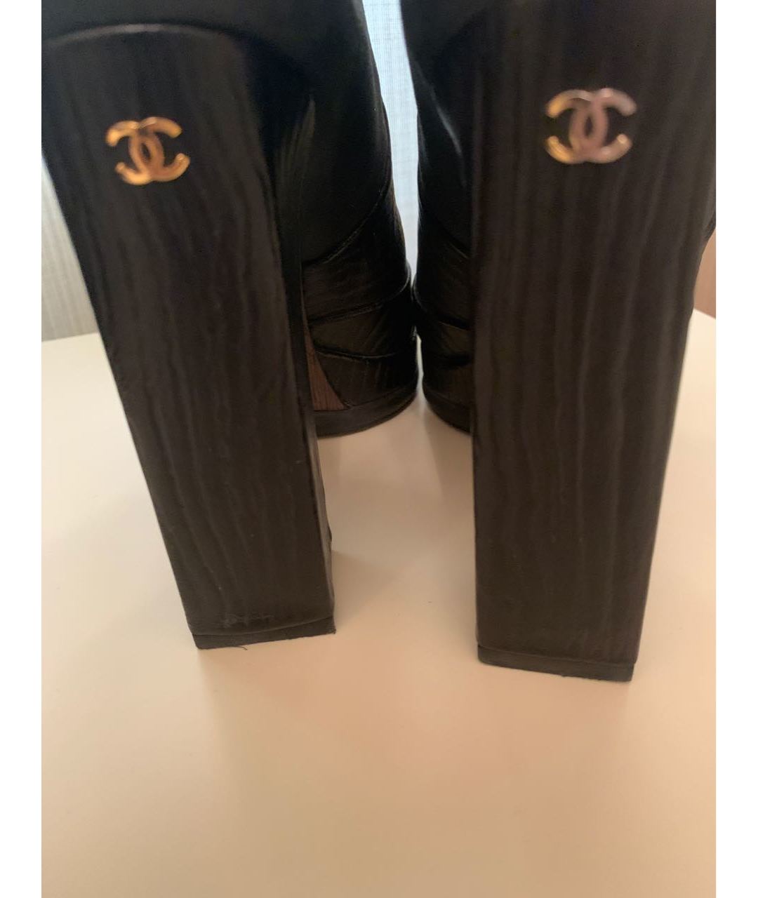 CHANEL PRE-OWNED Замшевые сапоги, фото 6