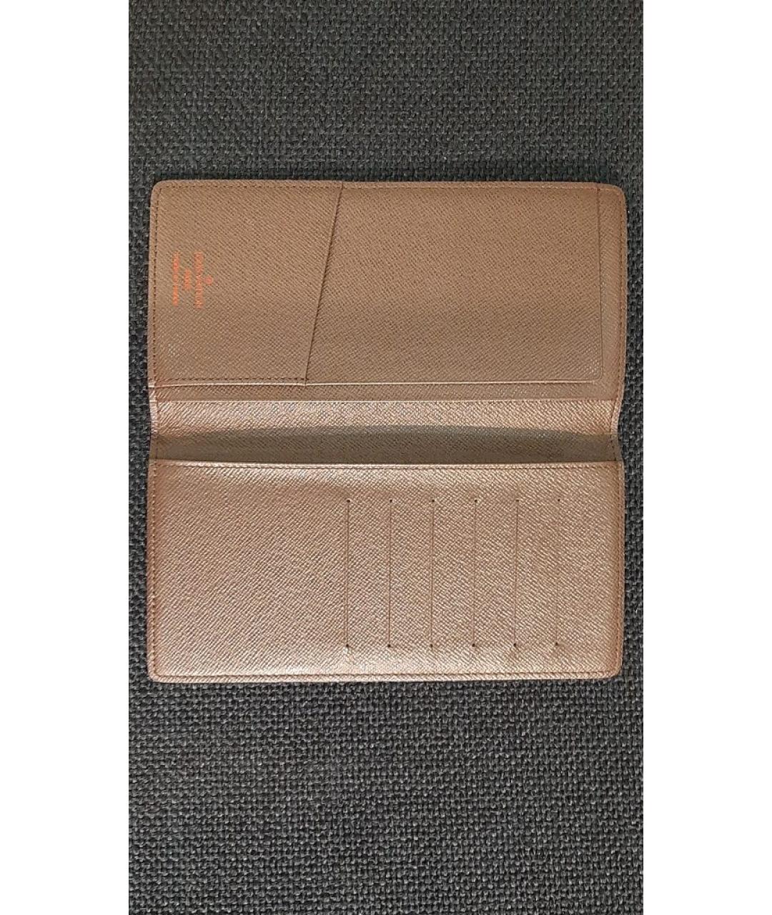 LOUIS VUITTON Коричневый кожаный кошелек, фото 8