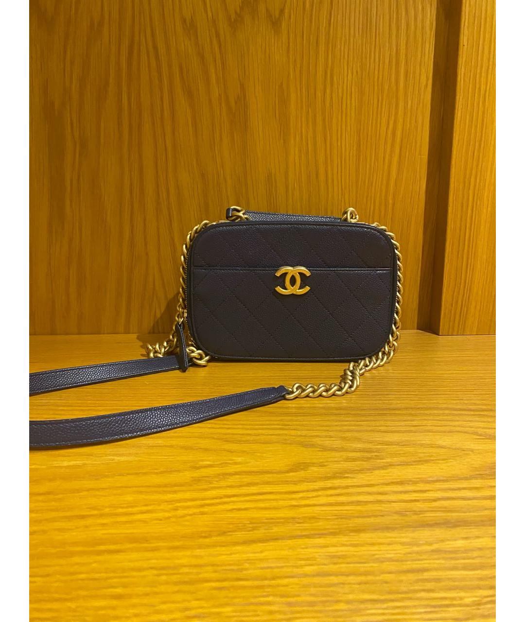 CHANEL Темно-синяя кожаная сумка через плечо, фото 4