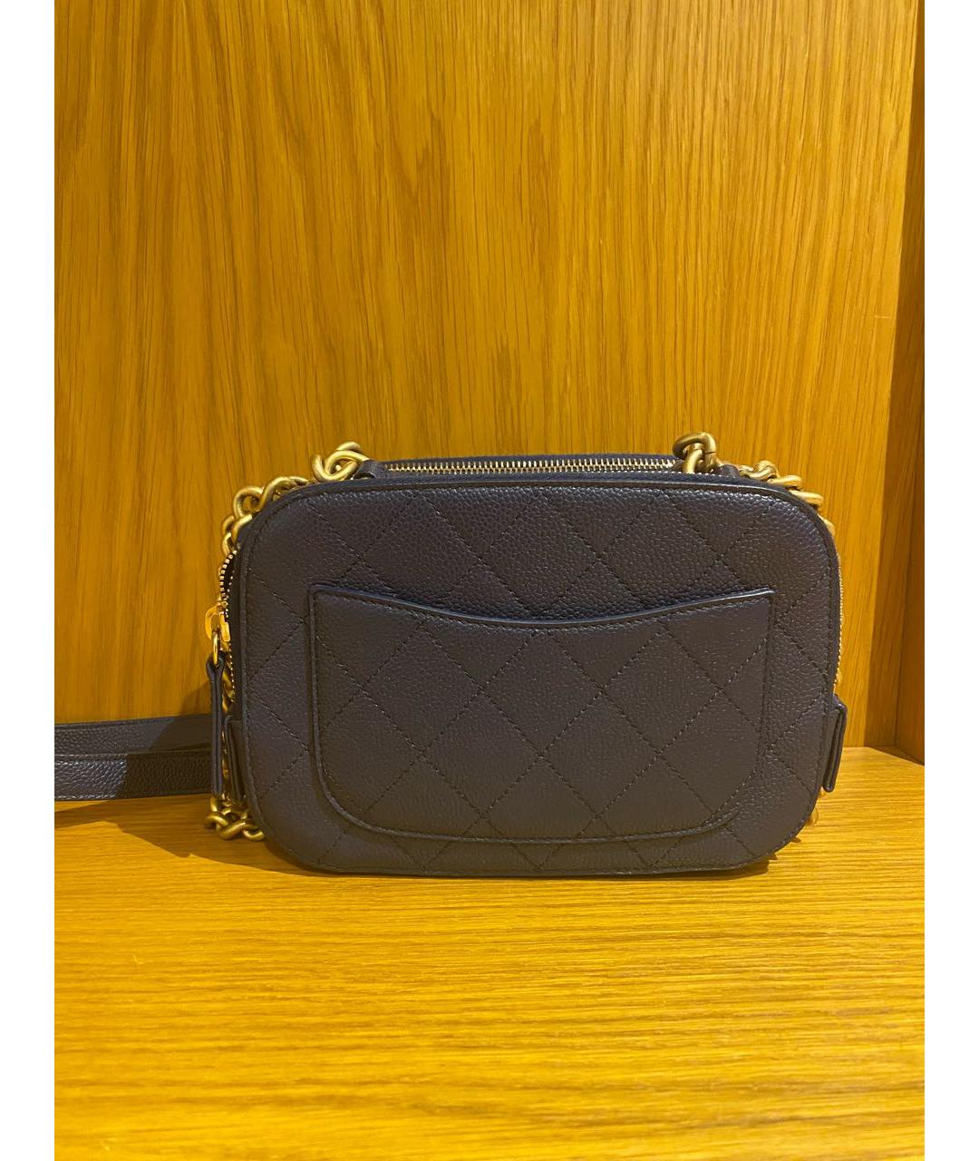 CHANEL Темно-синяя кожаная сумка через плечо, фото 2