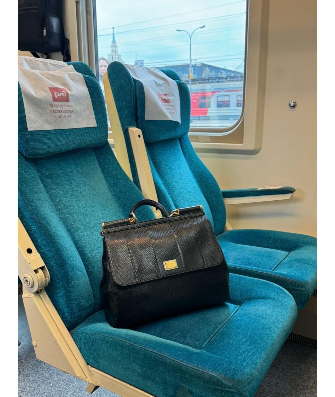 DOLCE&GABBANA Черная сумка с короткими ручками из экзотической кожи, фото 2