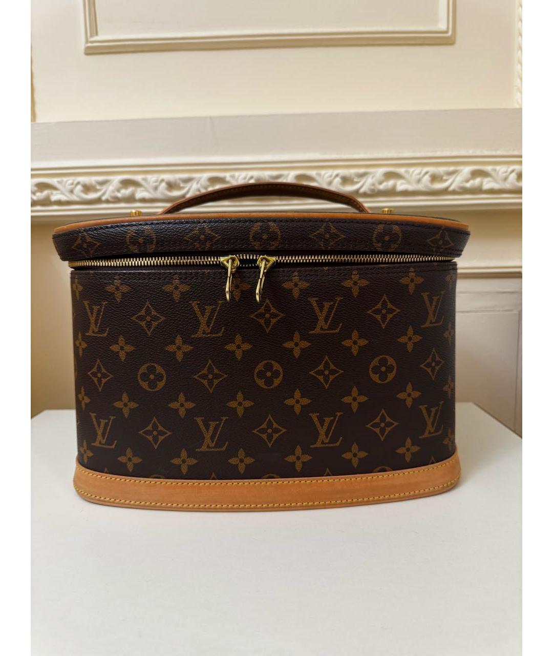 LOUIS VUITTON Коричневая косметичка, фото 8