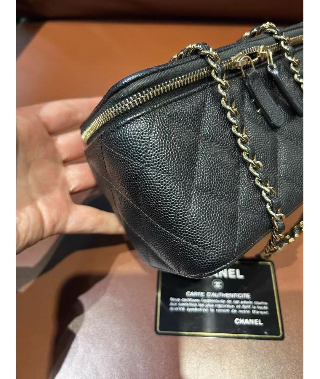 CHANEL Черная кожаная сумка через плечо, фото 3