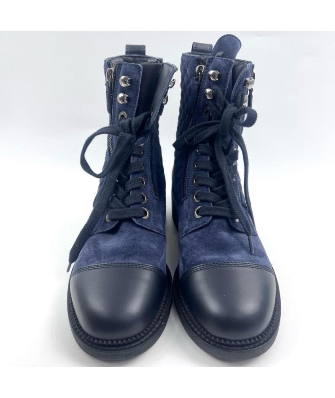 CHANEL Темно-синие замшевые ботинки, фото 2