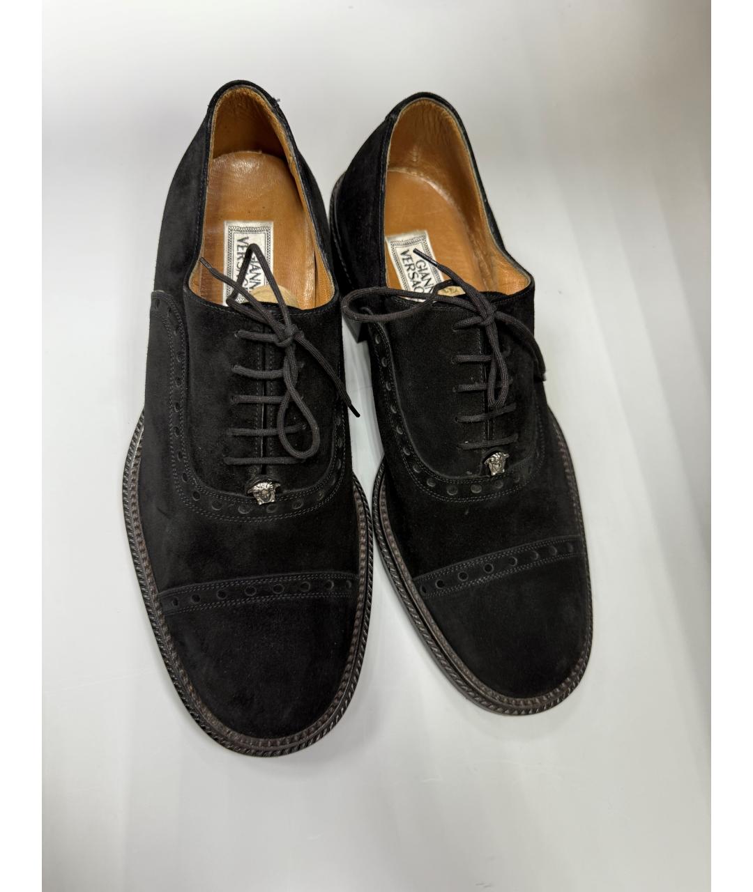 VERSACE Черные замшевые туфли, фото 2