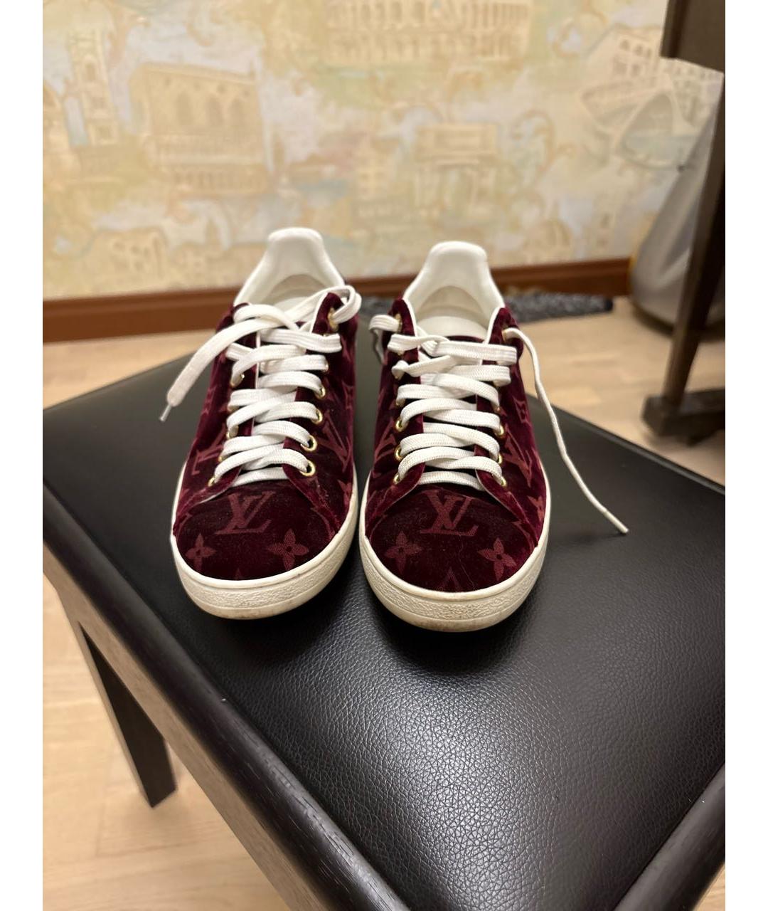 LOUIS VUITTON Бордовые бархатные кеды, фото 2