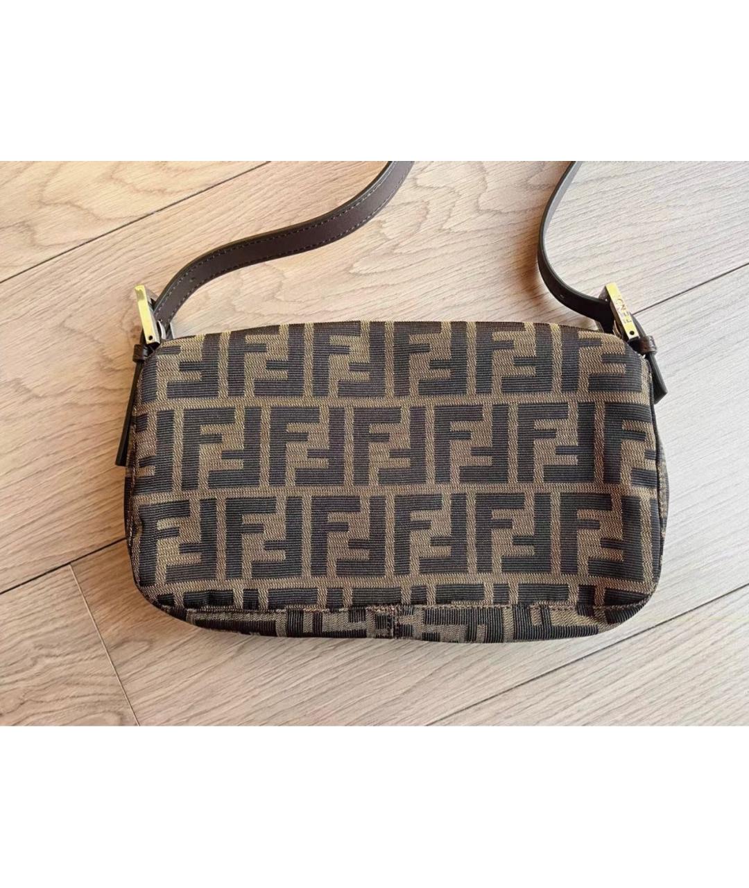 FENDI Коричневая тканевая сумка с короткими ручками, фото 3