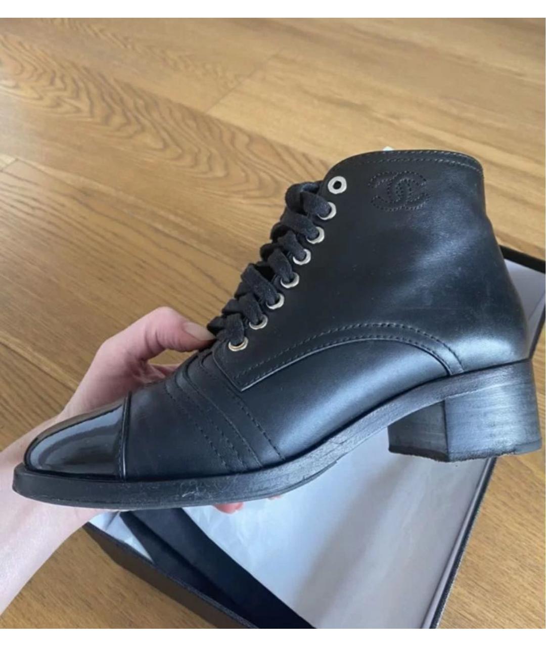 CHANEL Черные кожаные ботильоны, фото 2