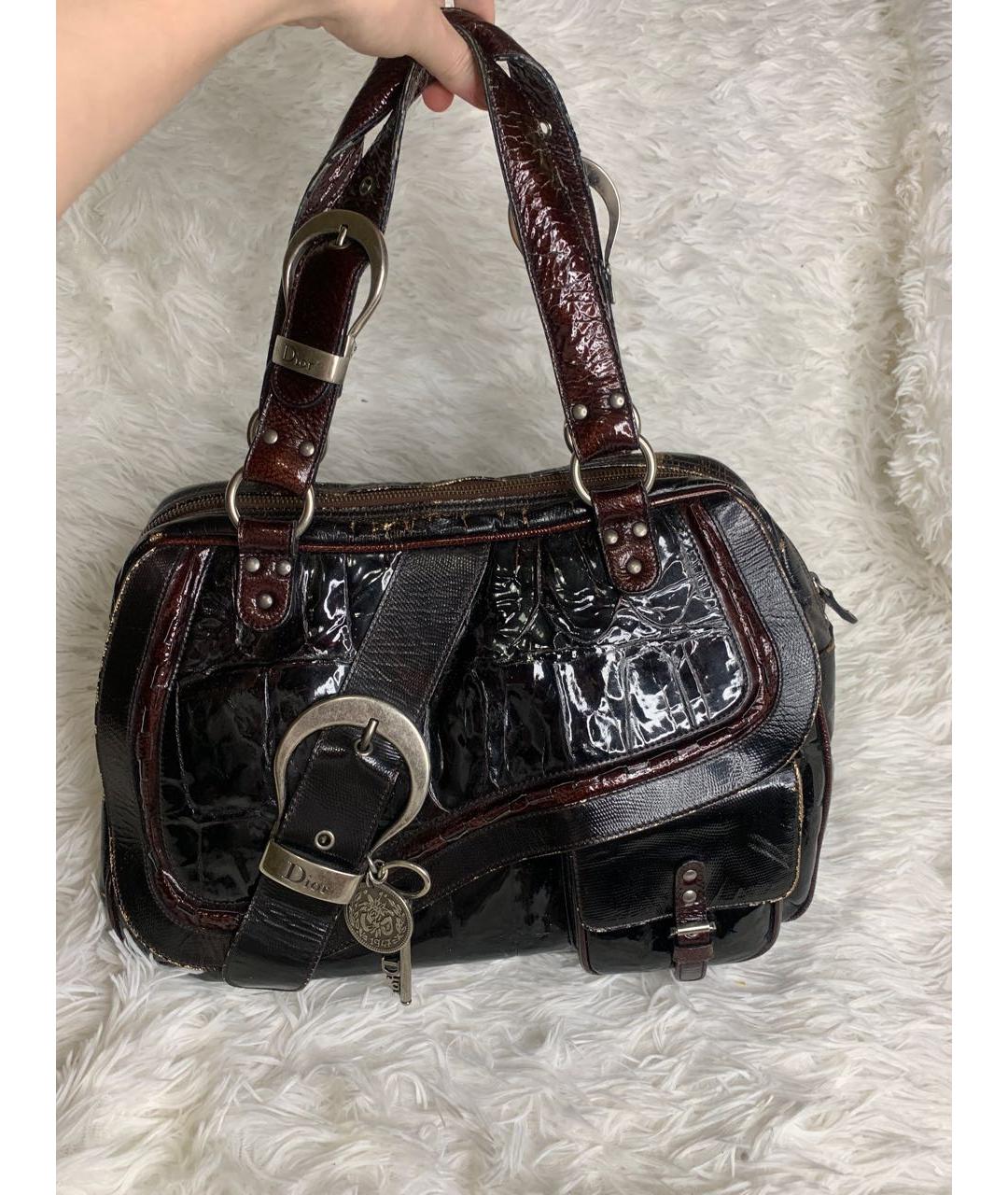 CHRISTIAN DIOR Бордовая сумка через плечо из лакированной кожи, фото 2