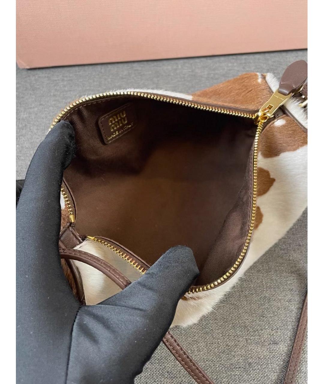 MIU MIU Коричневая кожаная сумка с короткими ручками, фото 4