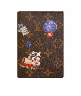 LOUIS VUITTON Обложка/футляр