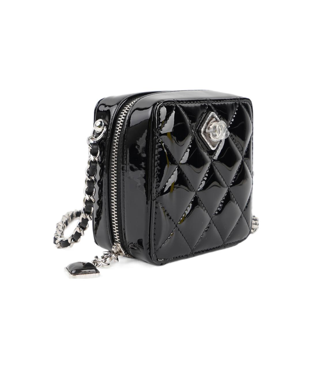 CHANEL Черная сумка через плечо из лакированной кожи, фото 2