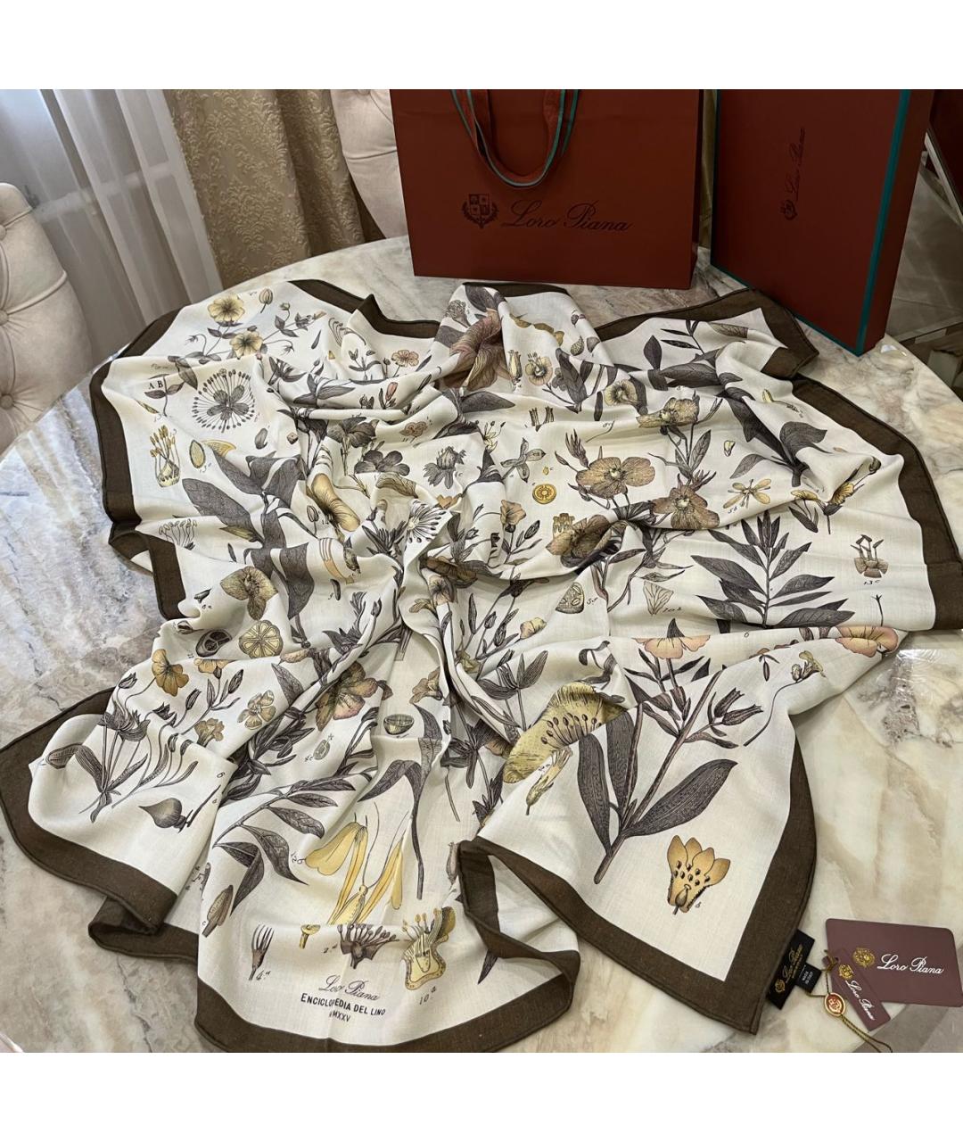 LORO PIANA Бежевый кашемировый платок, фото 4