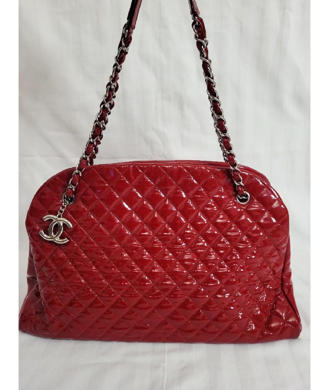 CHANEL Красная сумка через плечо из лакированной кожи, фото 2