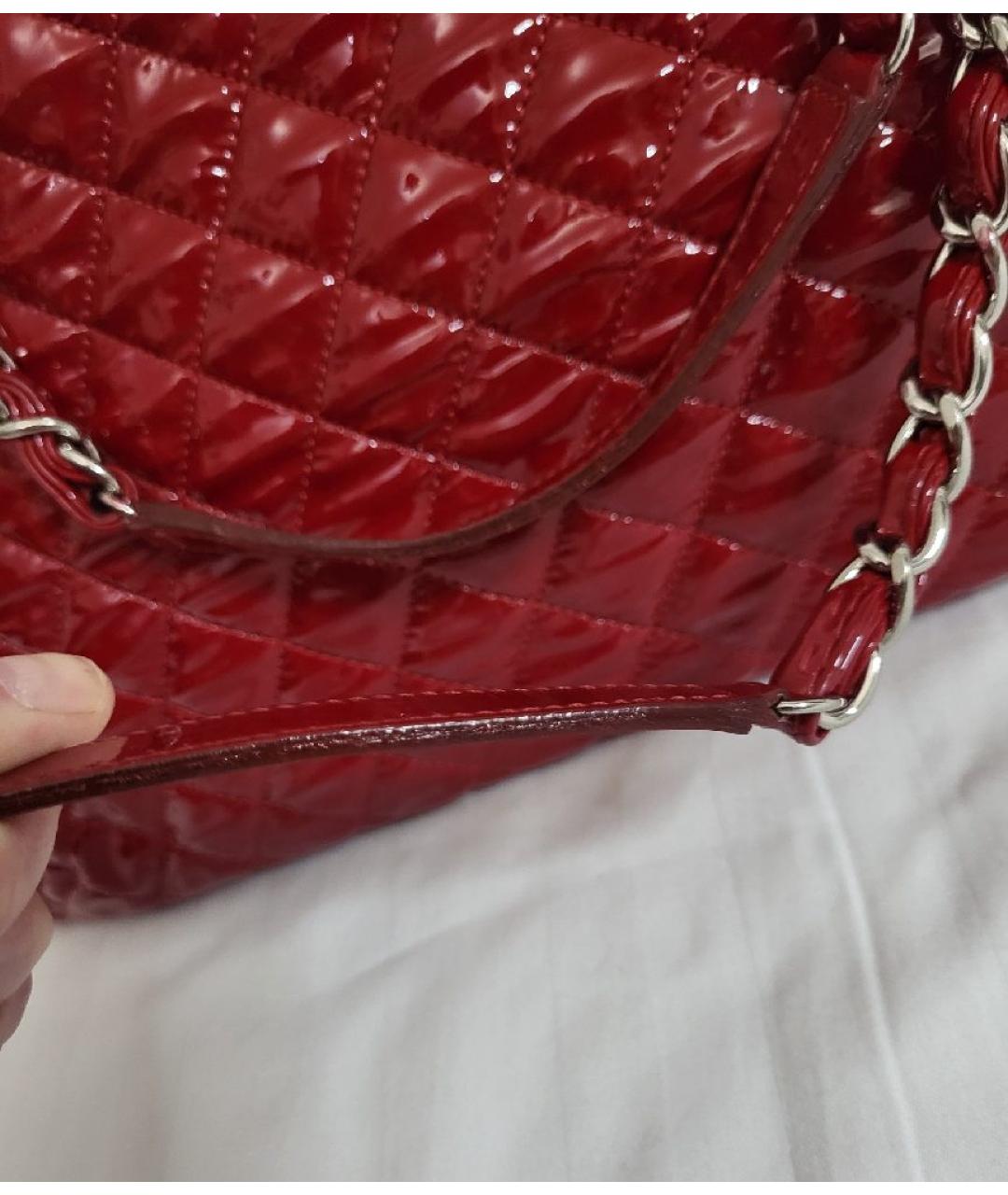 CHANEL Красная сумка через плечо из лакированной кожи, фото 9