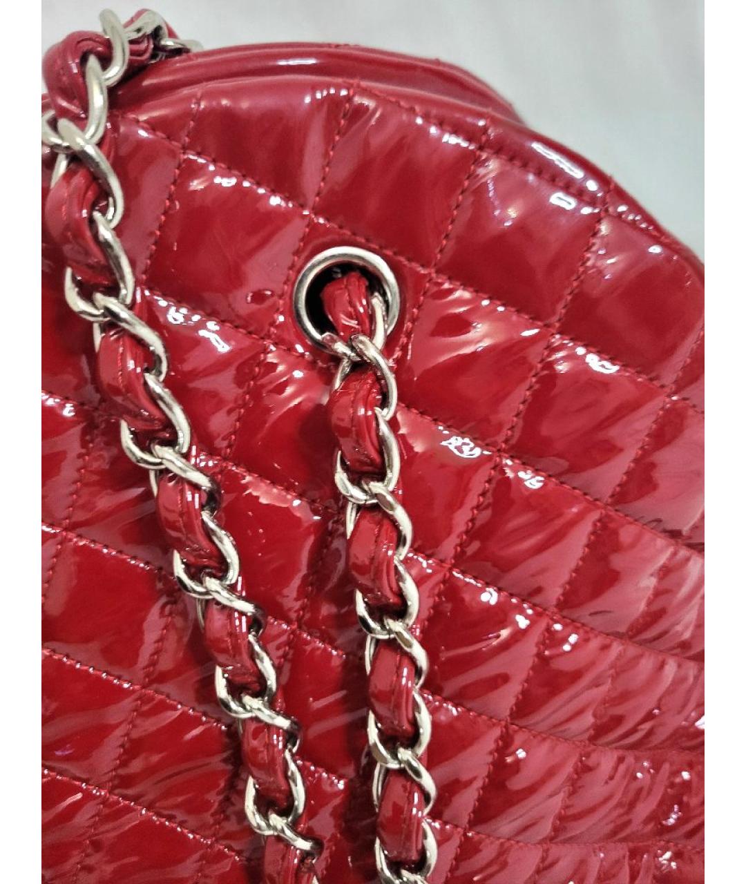 CHANEL Красная сумка через плечо из лакированной кожи, фото 3